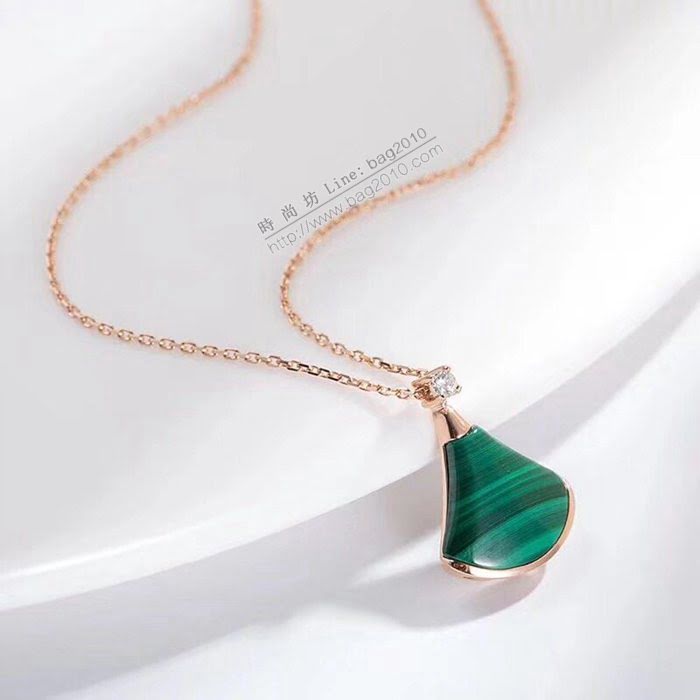 Bvlgari飾品 寶格麗Diva系列 扇形孔雀石裙子項鏈  zgbq3005